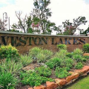 Weston-Lakes.jpg